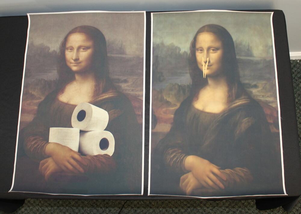 2 Mona Lisa Funny Bathroom Poster, Pinching Nose, Toilet Paper Classic Art 16x24